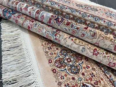 Classic Design Silk Rug, Cream Carpet, 100% Bamboo Silk, Size 3.9 x 5.9 Feet ( 120X180 Cm ) - Oriental Silk Rugs