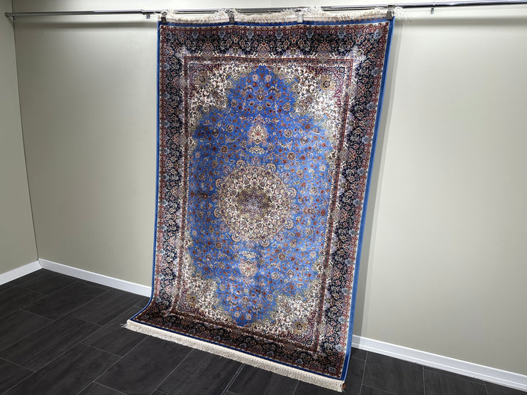 Classic Design Silk Rug, Blue Rug, 100% Bamboo Silk, Size 4.9 x 7.4 Feet ( 150X225 Cm ) - Oriental Silk Rugs